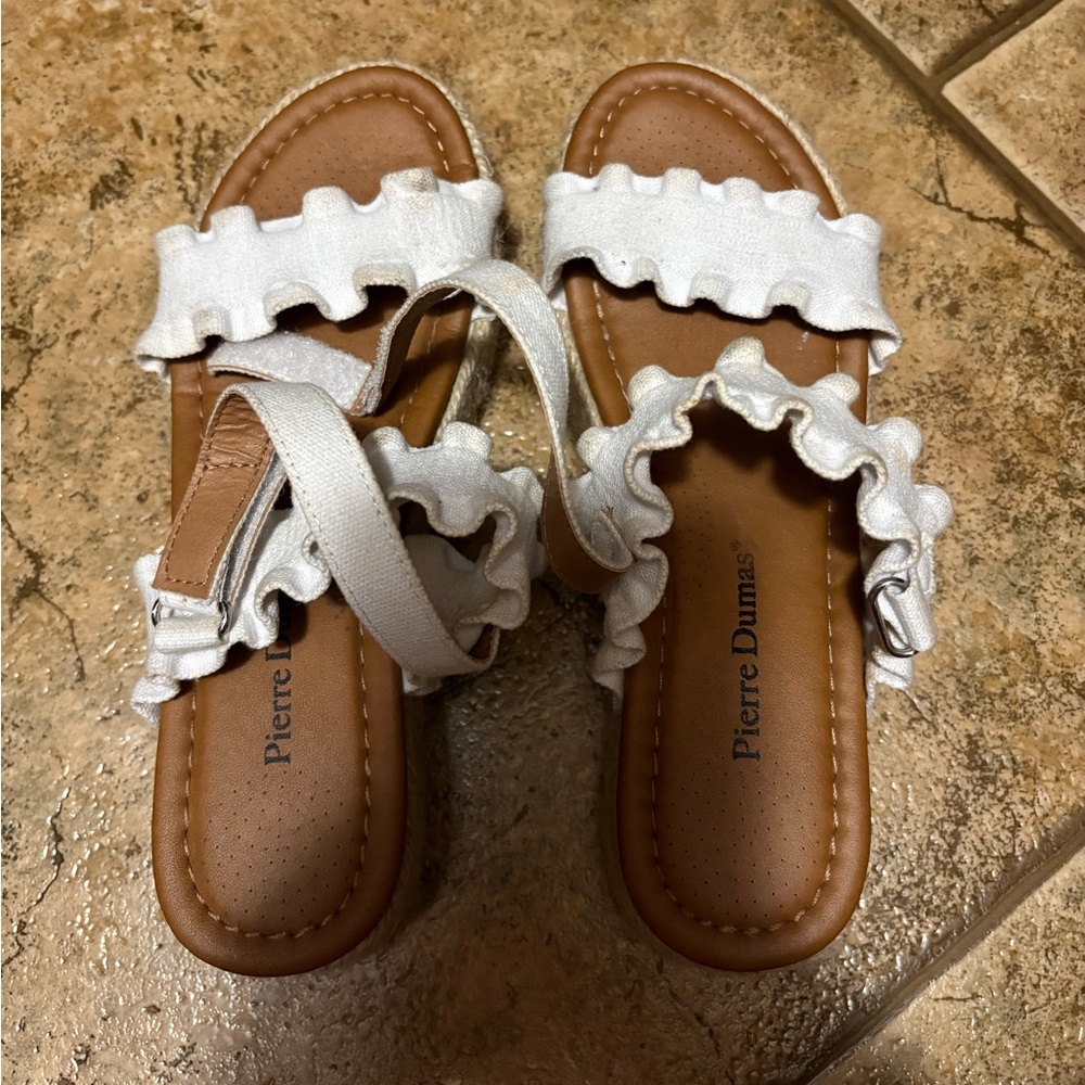 Pierre Dumas White and Tan Ruffle Sandals